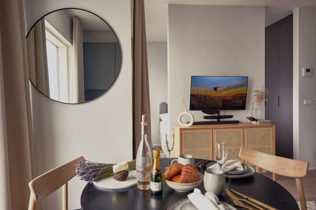 Norr, Mount View Apartment, Center